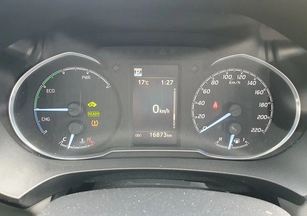 Toyota Yaris cena 63500 przebieg: 16873, rok produkcji 2018 z Niepołomice małe 154